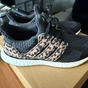 Ultra Boost 5.0 DNA Cheetah Shoes